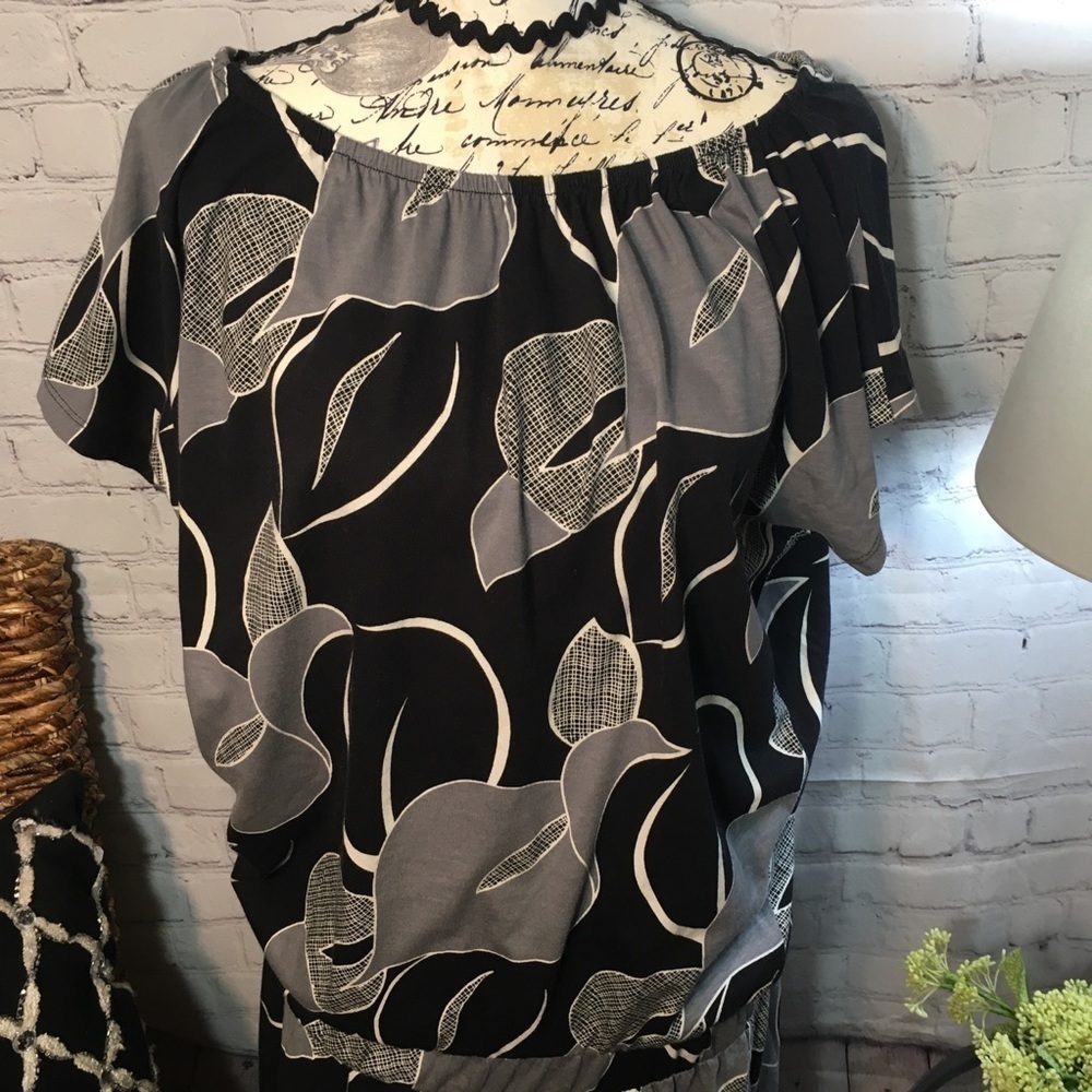 Old Navy floral jerseys dress - Picture 5 of 8